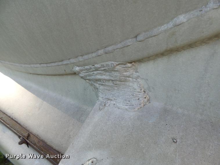 image for item DA2782 1958 Freuhauf CAUF-5-901 tank trailer