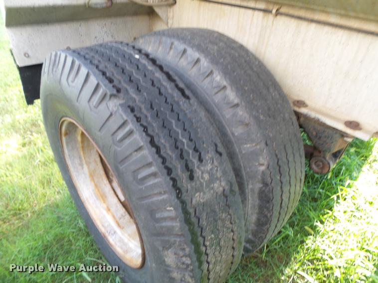 image for item DA2782 1958 Freuhauf CAUF-5-901 tank trailer