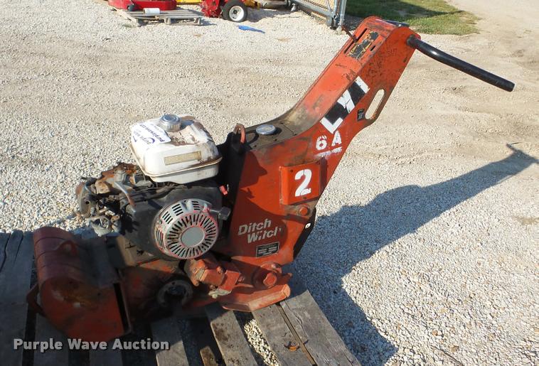 image for item DA8806 1999 Ditch Witch 100SX cable plow