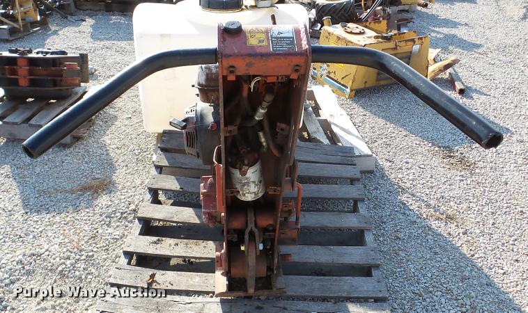 image for item DA8806 1999 Ditch Witch 100SX cable plow