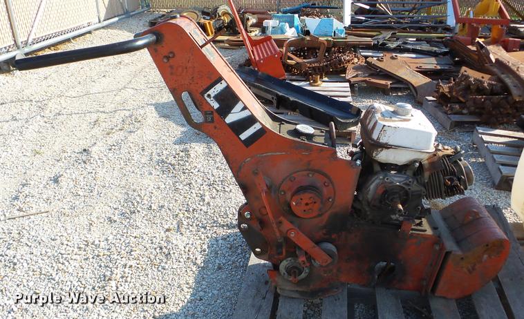 image for item DA8806 1999 Ditch Witch 100SX cable plow