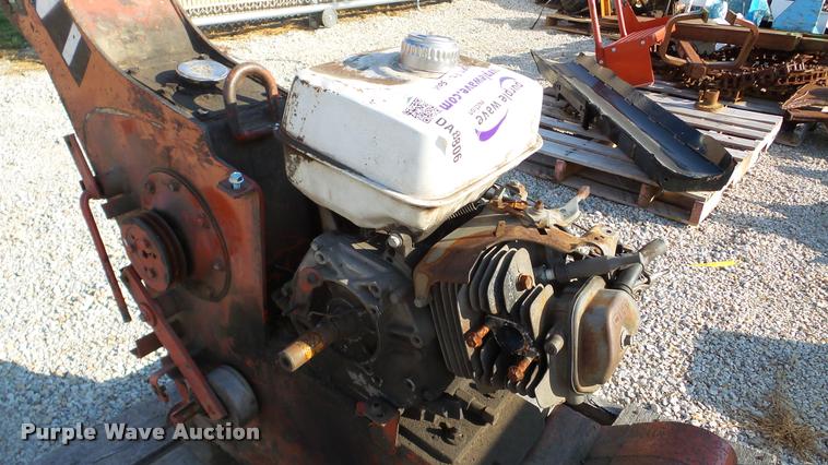 image for item DA8806 1999 Ditch Witch 100SX cable plow