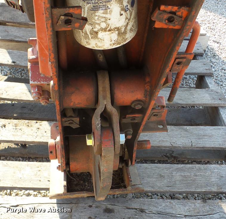 image for item DA8806 1999 Ditch Witch 100SX cable plow