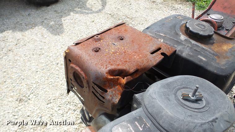 image for item DA8807 1996 Ditch Witch 100SX cable plow