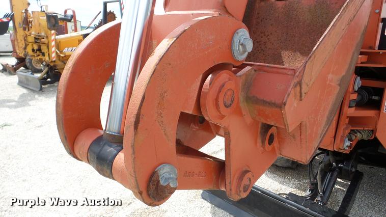 image for item DA8808 2004 Ditch Witch RT55 trencher