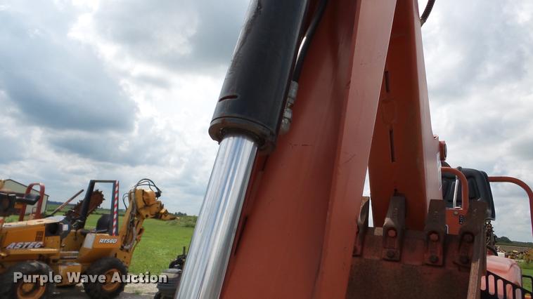 image for item DA8808 2004 Ditch Witch RT55 trencher