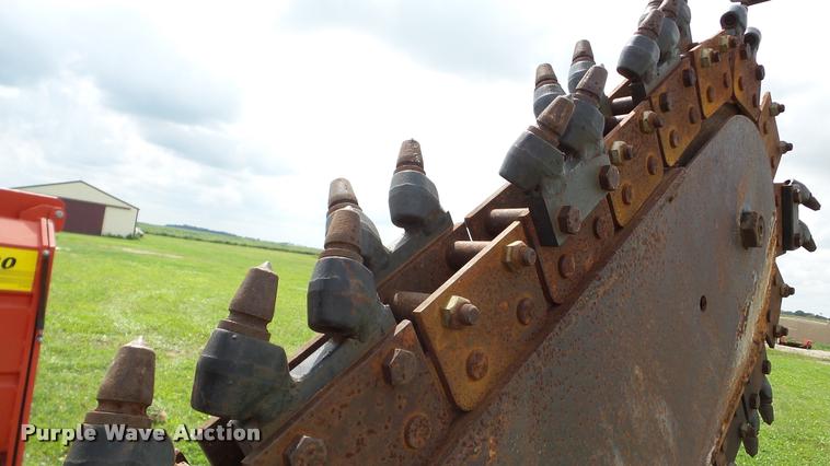 image for item DA8808 2004 Ditch Witch RT55 trencher