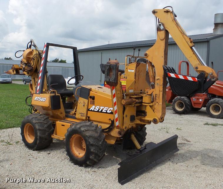 image for item DA8811 Case 560 cable plow