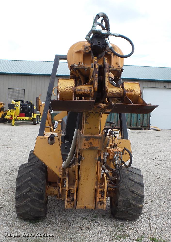 image for item DA8811 Case 560 cable plow