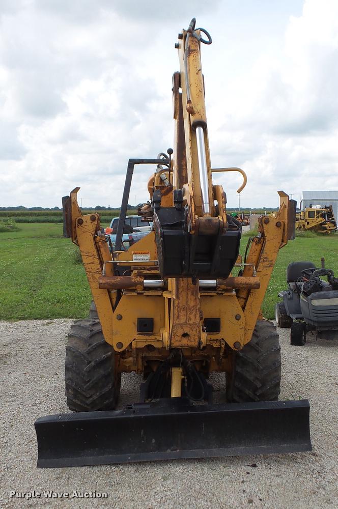 image for item DA8811 Case 560 cable plow