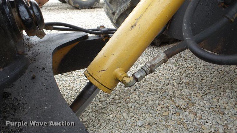 image for item DA8811 Case 560 cable plow
