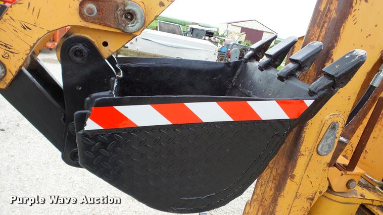 image for item DA8811 Case 560 cable plow