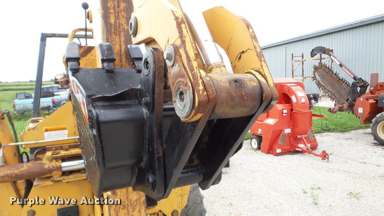 image for item DA8811 Case 560 cable plow