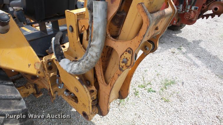 image for item DA8811 Case 560 cable plow