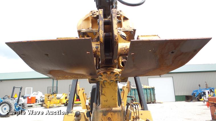 image for item DA8811 Case 560 cable plow