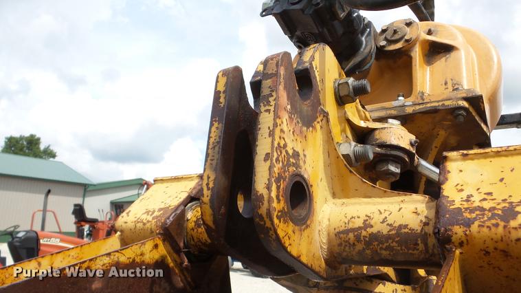image for item DA8811 Case 560 cable plow