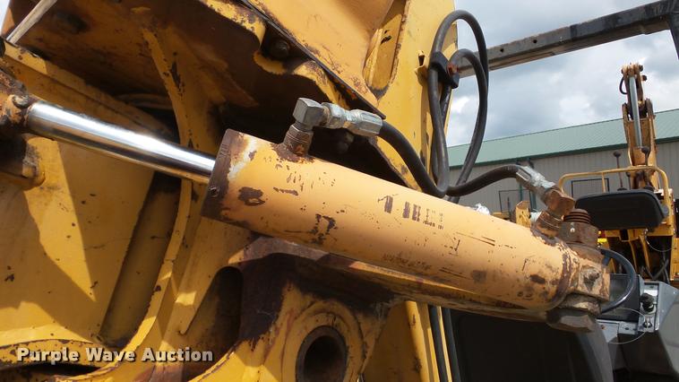 image for item DA8811 Case 560 cable plow