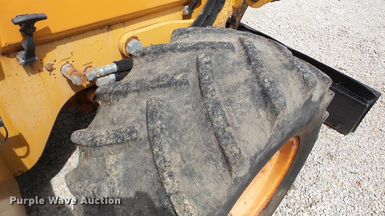image for item DA8811 Case 560 cable plow