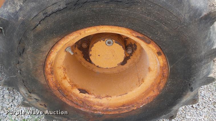 image for item DA8811 Case 560 cable plow
