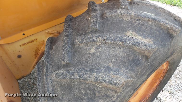 image for item DA8811 Case 560 cable plow