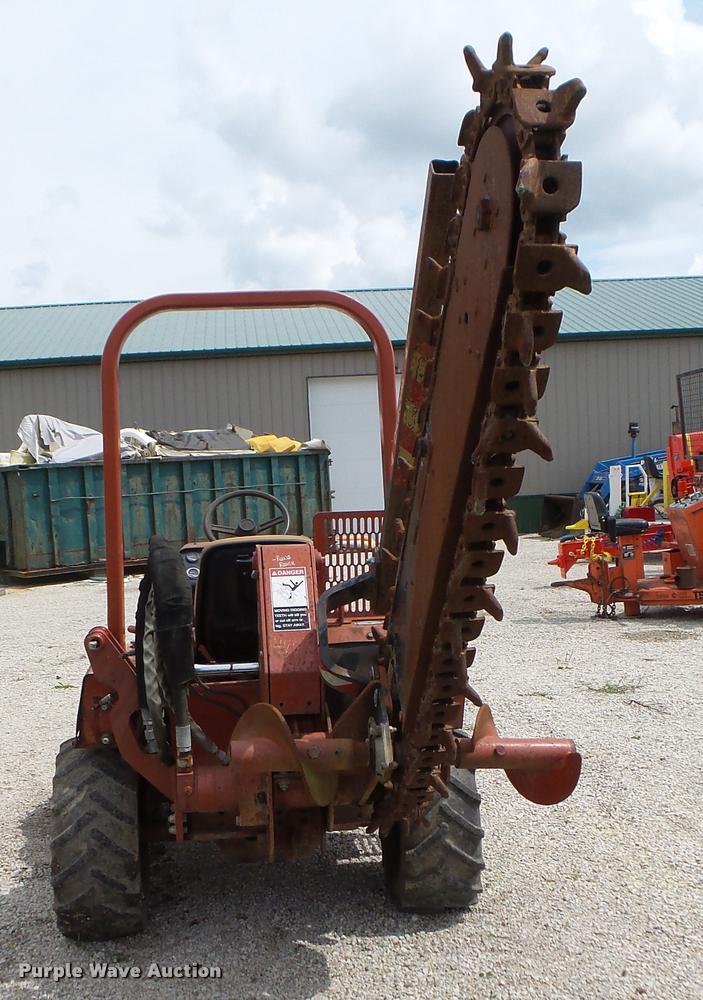 image for item DA8812 2001 Ditch Witch 3700 trencher