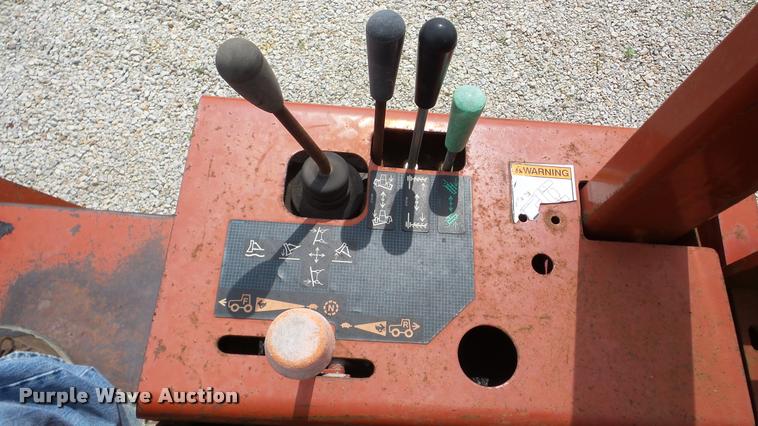 image for item DA8812 2001 Ditch Witch 3700 trencher