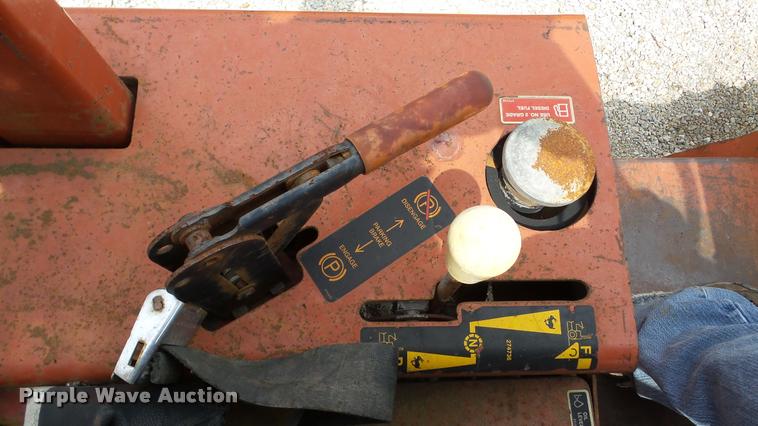 image for item DA8812 2001 Ditch Witch 3700 trencher
