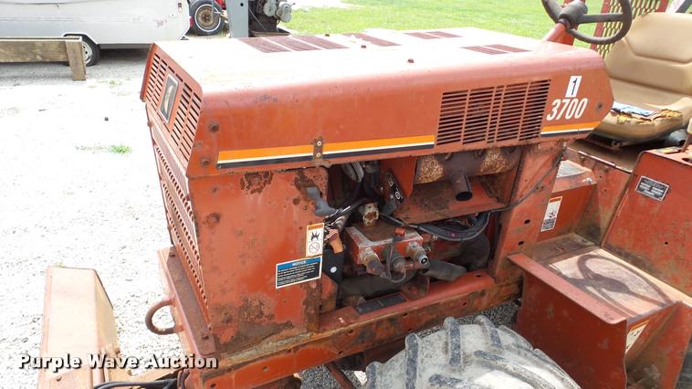 image for item DA8812 2001 Ditch Witch 3700 trencher