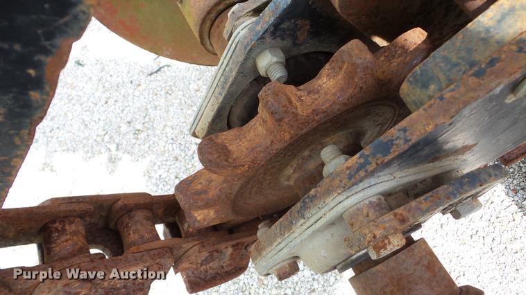 image for item DA8812 2001 Ditch Witch 3700 trencher