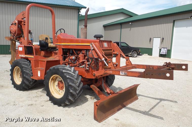 image for item DA8813 1996 Ditch Witch 8020 cable plow