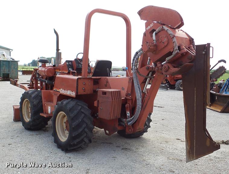 image for item DA8813 1996 Ditch Witch 8020 cable plow