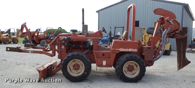 image for item DA8813 1996 Ditch Witch 8020 cable plow