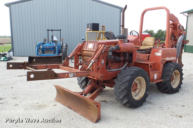 image for item DA8813 1996 Ditch Witch 8020 cable plow