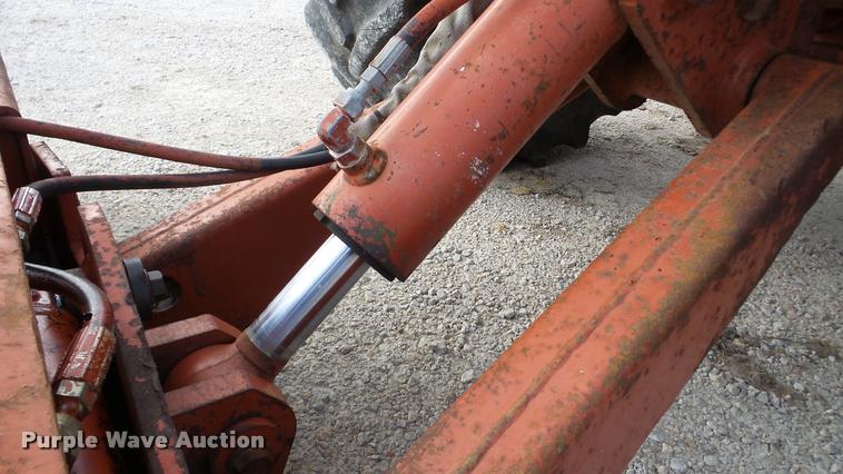 image for item DA8813 1996 Ditch Witch 8020 cable plow