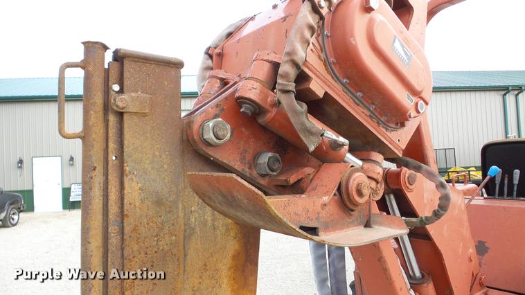 image for item DA8813 1996 Ditch Witch 8020 cable plow