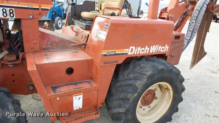 image for item DA8813 1996 Ditch Witch 8020 cable plow
