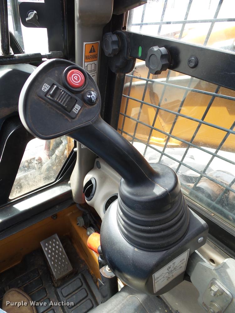 image for item DB4526 2012 Case SV300 skid steer