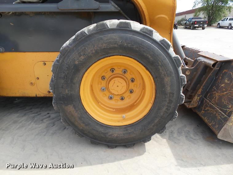 image for item DB4526 2012 Case SV300 skid steer