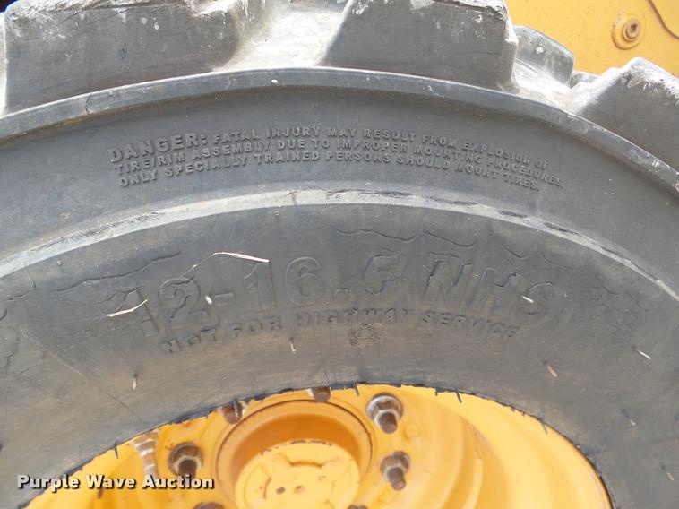 image for item DB4526 2012 Case SV300 skid steer