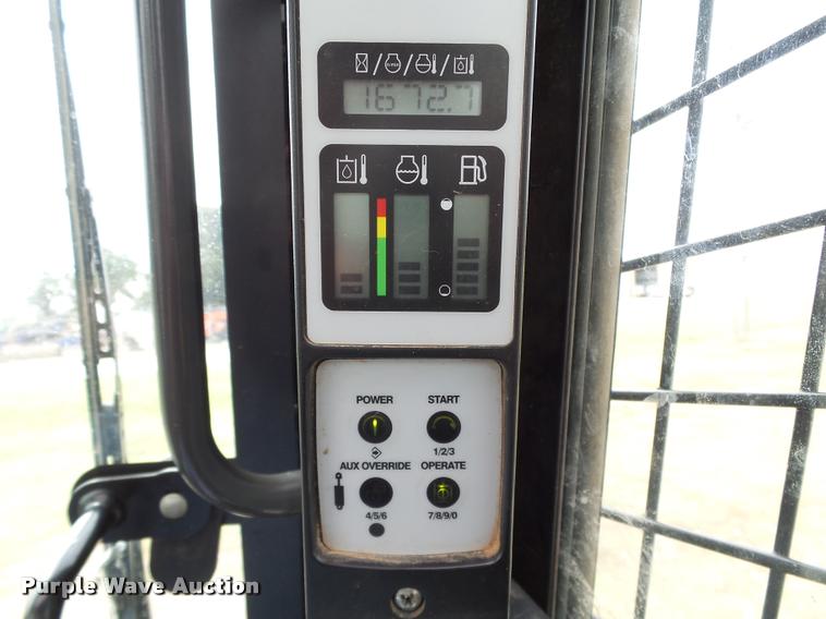 image for item DB4533 2012 New Holland C238 skid steer