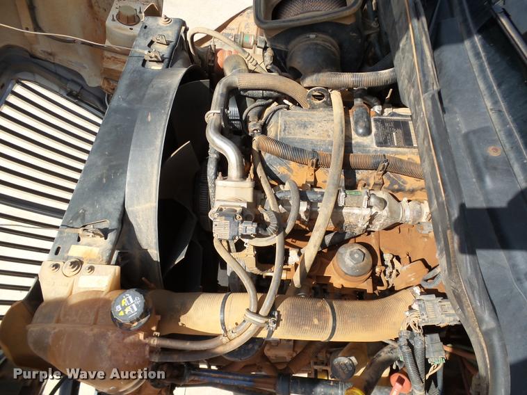 image for item DB4535 2010 International DuraStar 4300 bucket truck