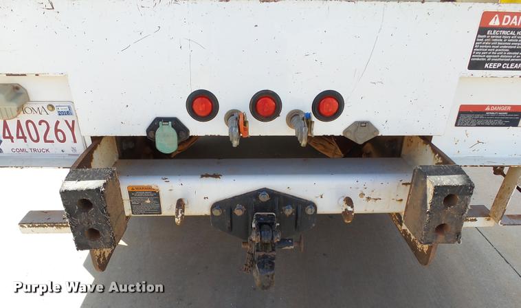 image for item DB4535 2010 International DuraStar 4300 bucket truck