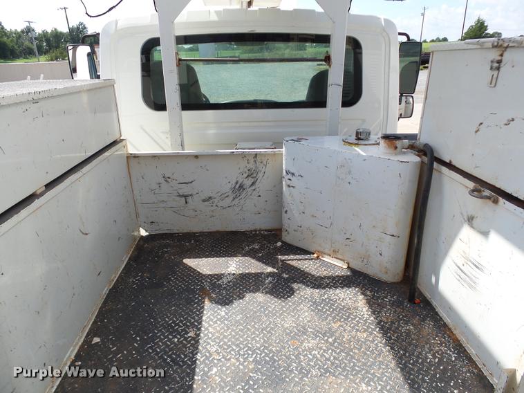 image for item DB4535 2010 International DuraStar 4300 bucket truck