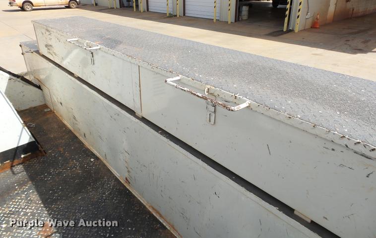 image for item DB4535 2010 International DuraStar 4300 bucket truck