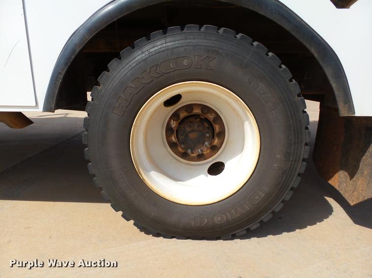 image for item DB4535 2010 International DuraStar 4300 bucket truck