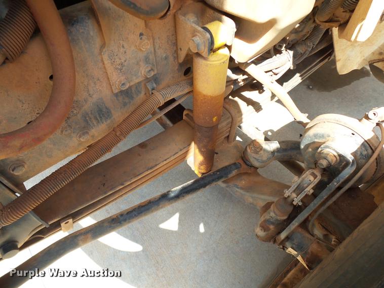 image for item DB4535 2010 International DuraStar 4300 bucket truck