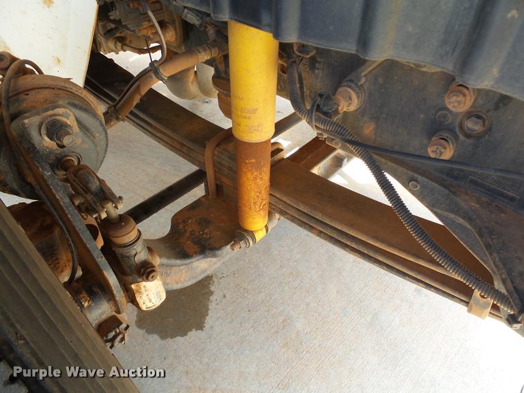 image for item DB4535 2010 International DuraStar 4300 bucket truck