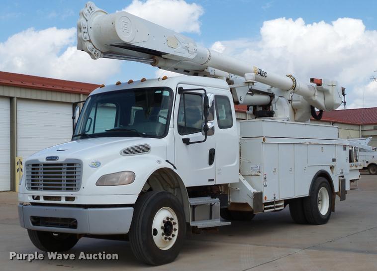 image for item DB4536 2009 Freightliner Business Class M2 bucket truck