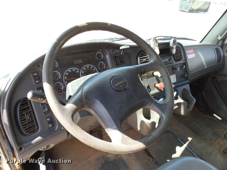image for item DB4536 2009 Freightliner Business Class M2 bucket truck