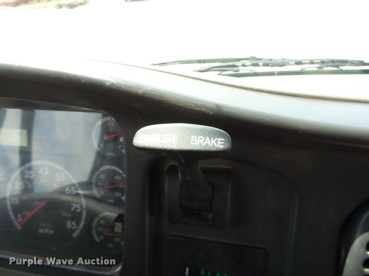 image for item DB4536 2009 Freightliner Business Class M2 bucket truck